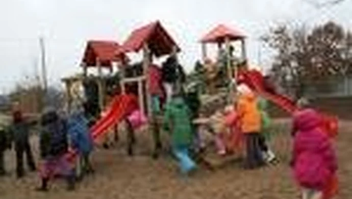 Otwarcie placu zabaw w Łysinach 