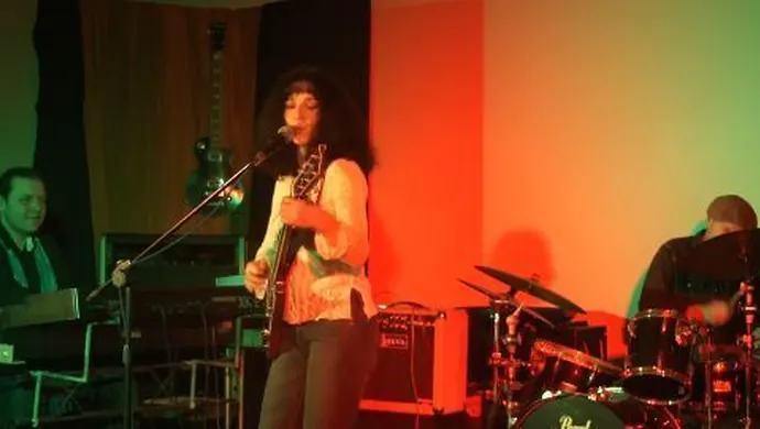 “Śpiewałam odkąd nauczyłam się mówić…” – GG Amos w Sławie