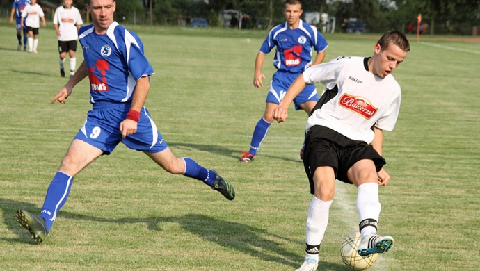 Piłkarskie szachy dla Dębu