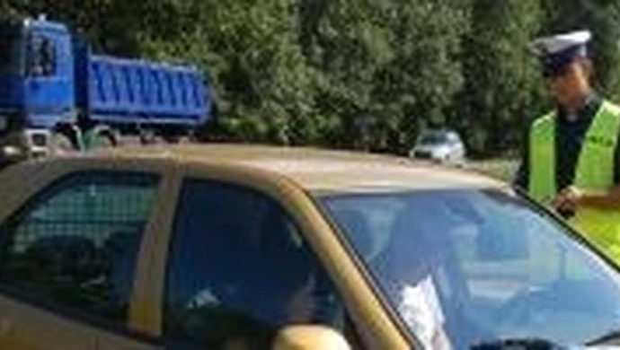 Kierowca busa wyprzedzał na trzeciego