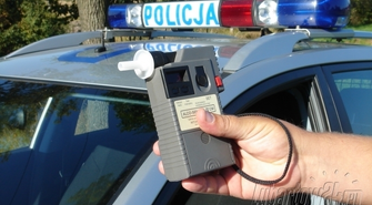 17 latek prowadził pod wpływem alkoholu i narkotyków