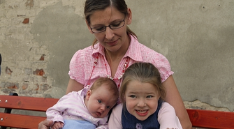 Komu przeszkadzają mamy karmiące piersią?