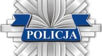 Czołowe zderzenie samochodu z busem