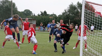 Dąb strzela 3 bramki i przegrywa, blamaż Korony, zwycięstwo Orła