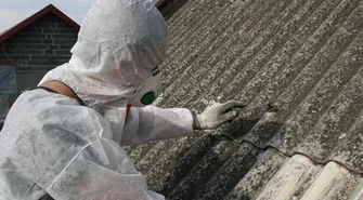 Usuwanie azbestu w toku