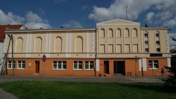 Nie karm książkowego potwora, idź do biblioteki