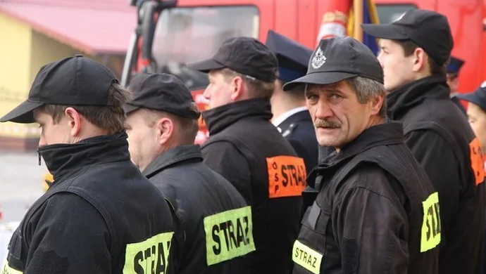 W Lginiu świętowali pomimo mrozu