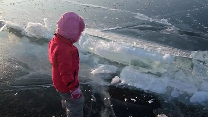 Pamiętaj, że wchodząc na lód zawsze ryzykujesz