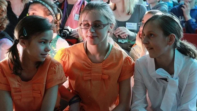 Comenius w SOSW z Beatlesami w tle