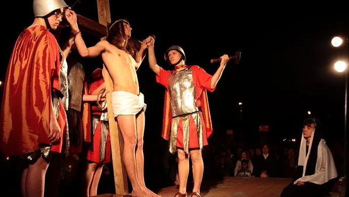 Znaleźli się ci, którzy podjęli wyzwanie. Będzie misterium