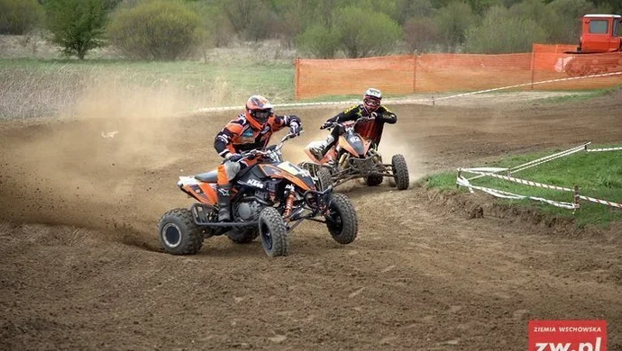 3 maja na Kaczych Dołach – rozdajemy zaproszenia