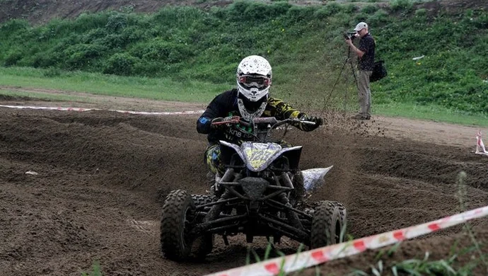 Zwycięstwo klubowe, quadowców i Majorczyka