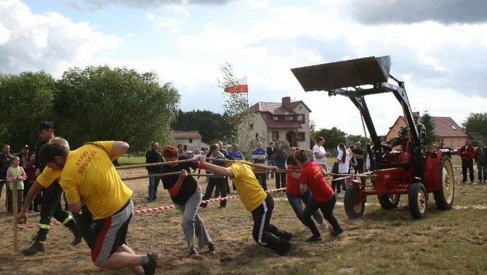 W Śmieszkowie walczyli o puchar Burmistrza Sławy