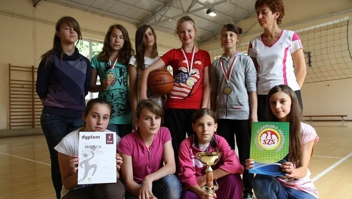 Sukcesy „2” – brąz w mini koszykówce