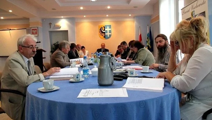 Rada Powiatu: tylko jeden klub w komisji rewizyjnej, powinny być cztery