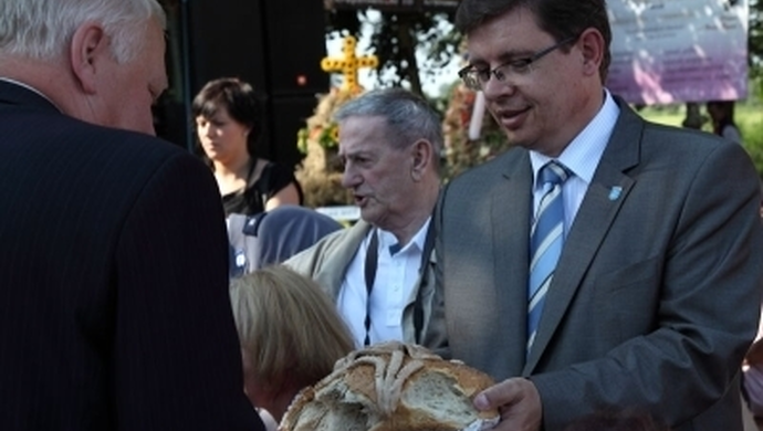 Dłużej niż jedna kadencja - rozmowa z Krzysztofem Grabką