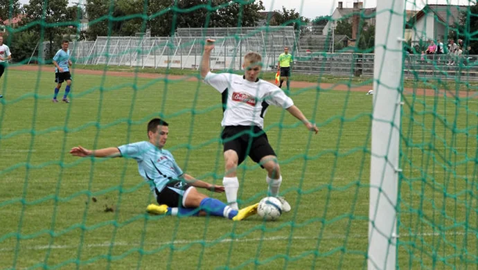 Przegrana w burzy i w deszczu