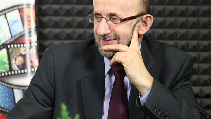 Rozmowa Przy Szklance Wody z Burmistrzem Sławy Cezarym Sadrakułą