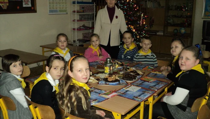 Betlejemskie Światło Pokoju, jasełka i szopka w Starych Drzewcach