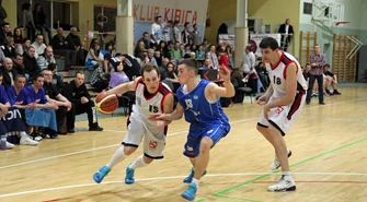 WSTK wygrywa i awansuje do baraży