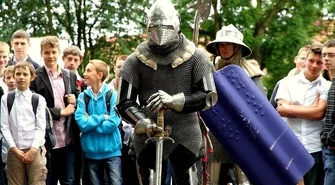 Oblicza Królowej Jadwigi w Gimnazjum nr 1 we Wschowie