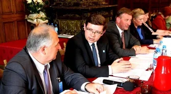 Radny pyta, burmistrz odpowiada