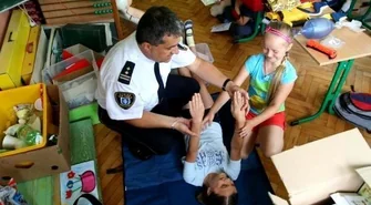 O bezpiecznych wakacjach w domu i poza domem