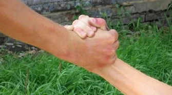 W imieniu rodziny poszkodowanej w pożarze zwracają się o pomoc