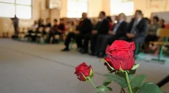 Dzień Edukacji Narodowej w SP2. Burmistrz wręczył nagrody dyrektorom i nauczycielom