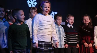 Zagrali, zaśpiewali i licytowali dla Julci