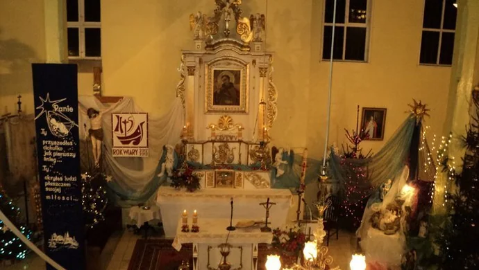 Iluminacja Szopki Bożonarodzeniowej w kościele w Starych Drzewcach