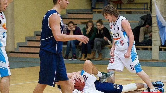 Pierwsze ligowe zwycięstwo WSTK