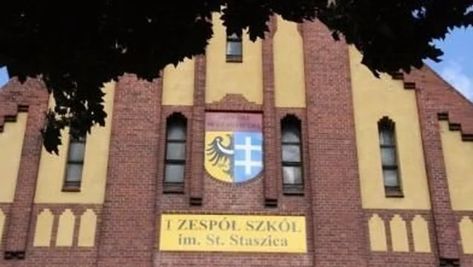 Redukcje etatów w powiatowych placówkach oświatowych