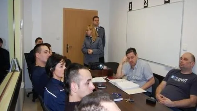 Policja wobec osób z zaburzeniami psychicznymi