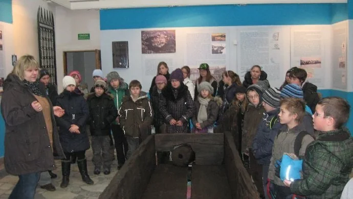 Sławski ,,Kulturalny autobus" z wizytą w głogowskim Muzeum