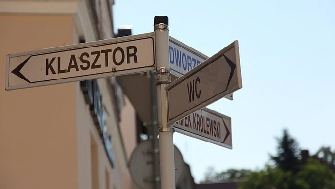 Klasztor w biurze poselskim PiS