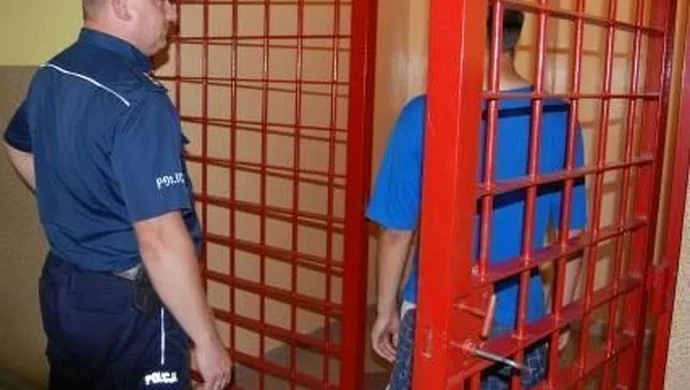 Pasażerowie okradali kierowców