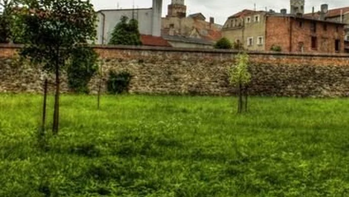 Udrożnią kanalizację w okolicach fosy