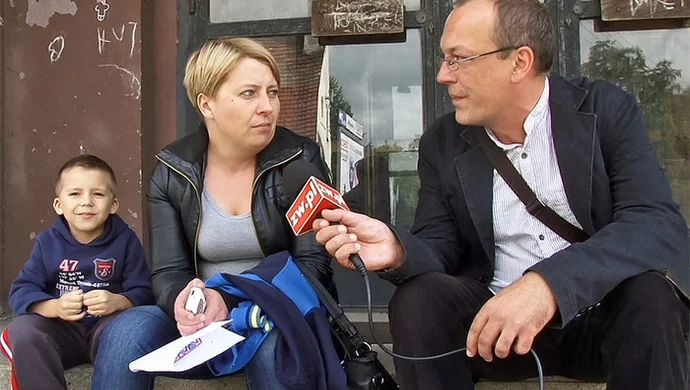 Sonda uliczna. Napisy na murach