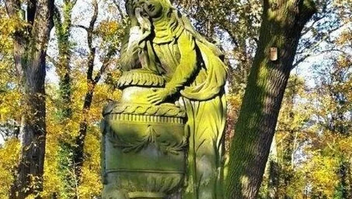 Zaduszki w Lapidarium Rzeźby Nagrobnej we Wschowie