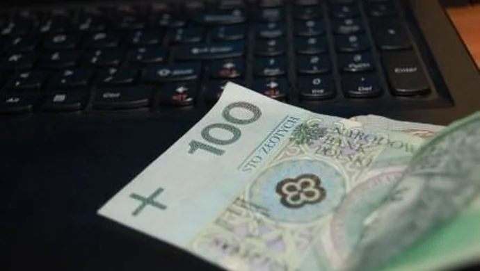 Naprawiał komputer, ukradł przy okazji 500 złotych