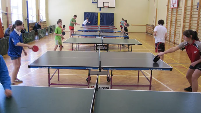 Pogoń zaprasza na ping ponga