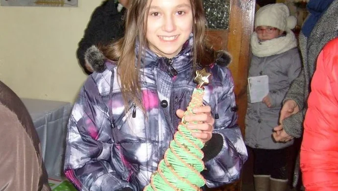 Prace utalentowanych mieszkańców na kiermaszu świątecznym