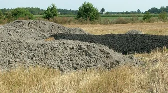 Zbadali działki, na których składowano osady