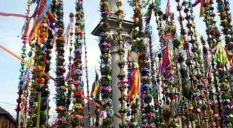 W Konradowie integrują się i ogłaszają konkurs na Najpiękniejszą Palmę Wielkanocną