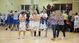 Zakończyli sezon porażką