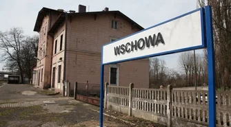 Majówka z zabytkowym pociągiem i Rajdem Pojazdów Zabytkowych 