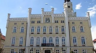 Subwencja oświatowa zmniejszona, ale znaleźli środki na zrównoważenie budżetu