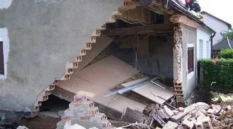 Zawalił się dom na Nowych Ogrodach 