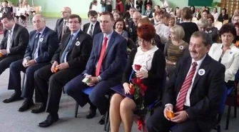 Nagrody dla dyrektorów i nauczycieli z okazji Dnia Edukacji Narodowej